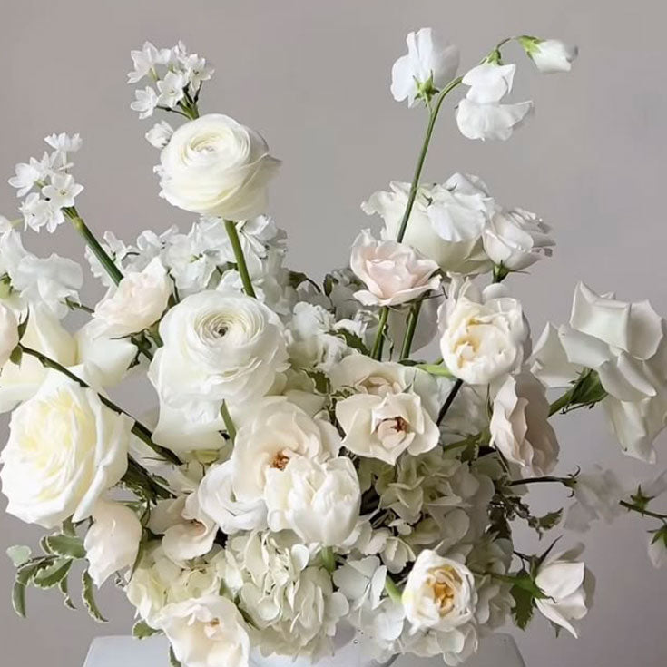 Apres-Ski Lush White Floral Class - January 16